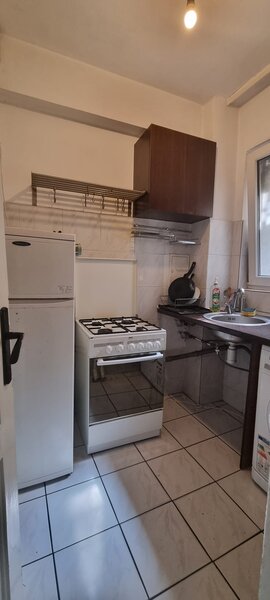 Universitate C.A. Rosetti nr 15 centru Magheru  proprietar
